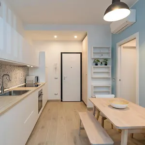 https://sweet-apartment-grazioli-3.it-lombardy.com